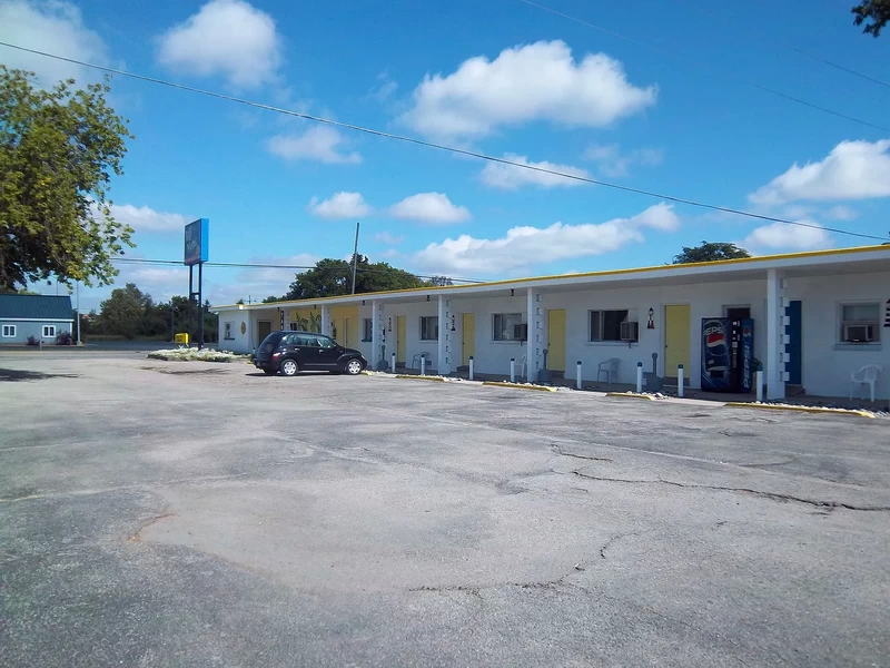 Bay Motel - From Real Estate Listing
